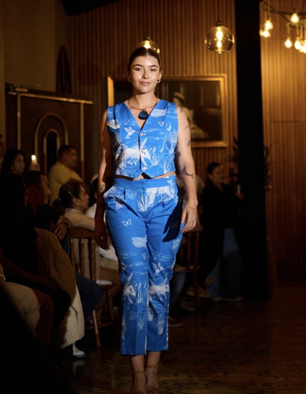 Screenshot pantalon paramo azul