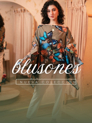 Chaqueta beige y mariposa azul