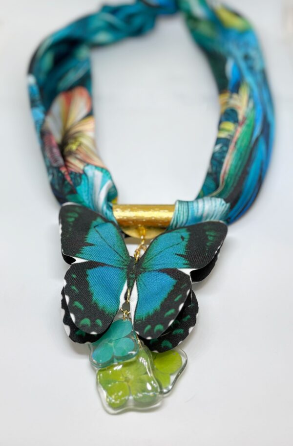 Dije pañoleta lorquiniana