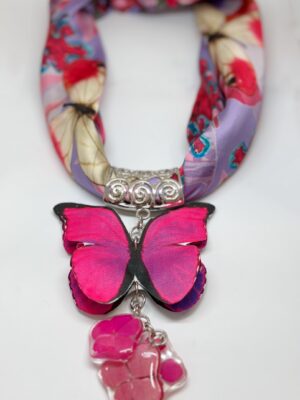 Dije pañoleta Mariposa fucsia