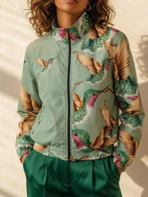 05f4aba5-b2c1-4f72-8767-51d9c71b48ec Chaqueta verde colibrí