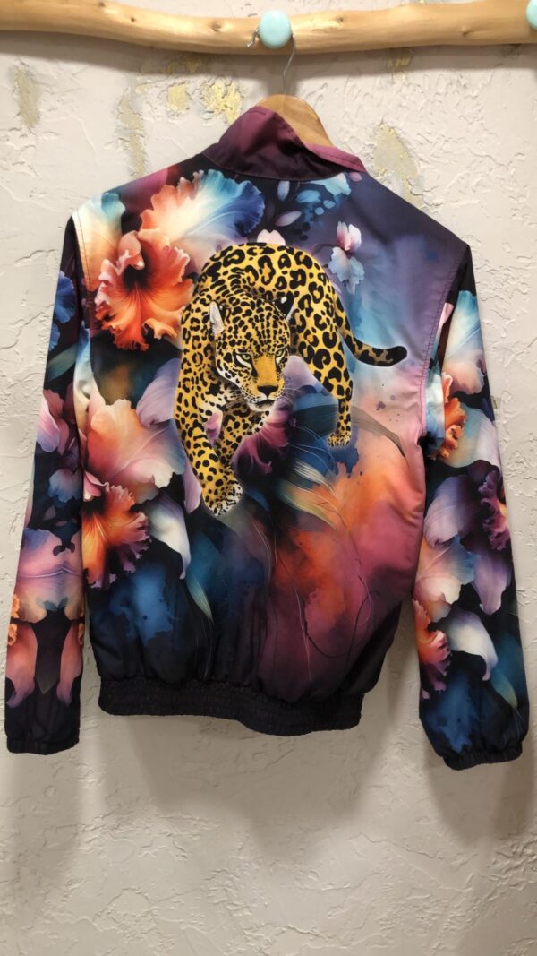 Chaqueta morada jaguar