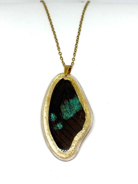 collar ala y cadena