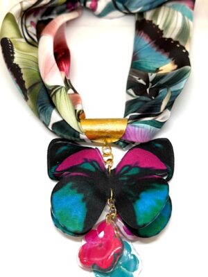 Dije pañoleta Mariposa fucsia y verde
