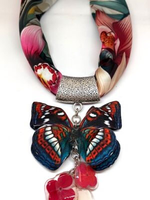 Dije pañoleta Mariposa betas blancas