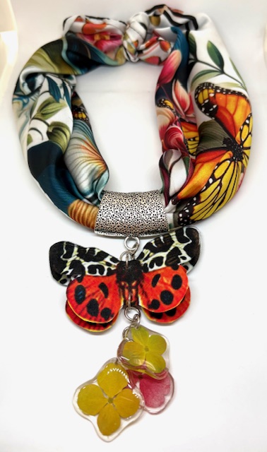 Dije pañoleta Mariposa polilla