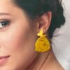 Arete alas amarillas