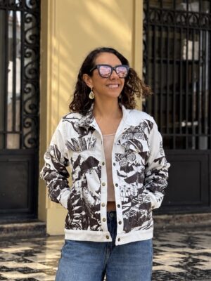 73D0F29E-9A75-4007-87AC-E41059B35FEE chaqueta pana blanco y negro jaguar
